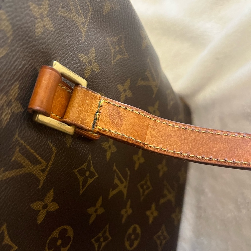 Louis Vuitton Brown Monogram Piano Tote Handbag with COA included - Picture 9 of 16
